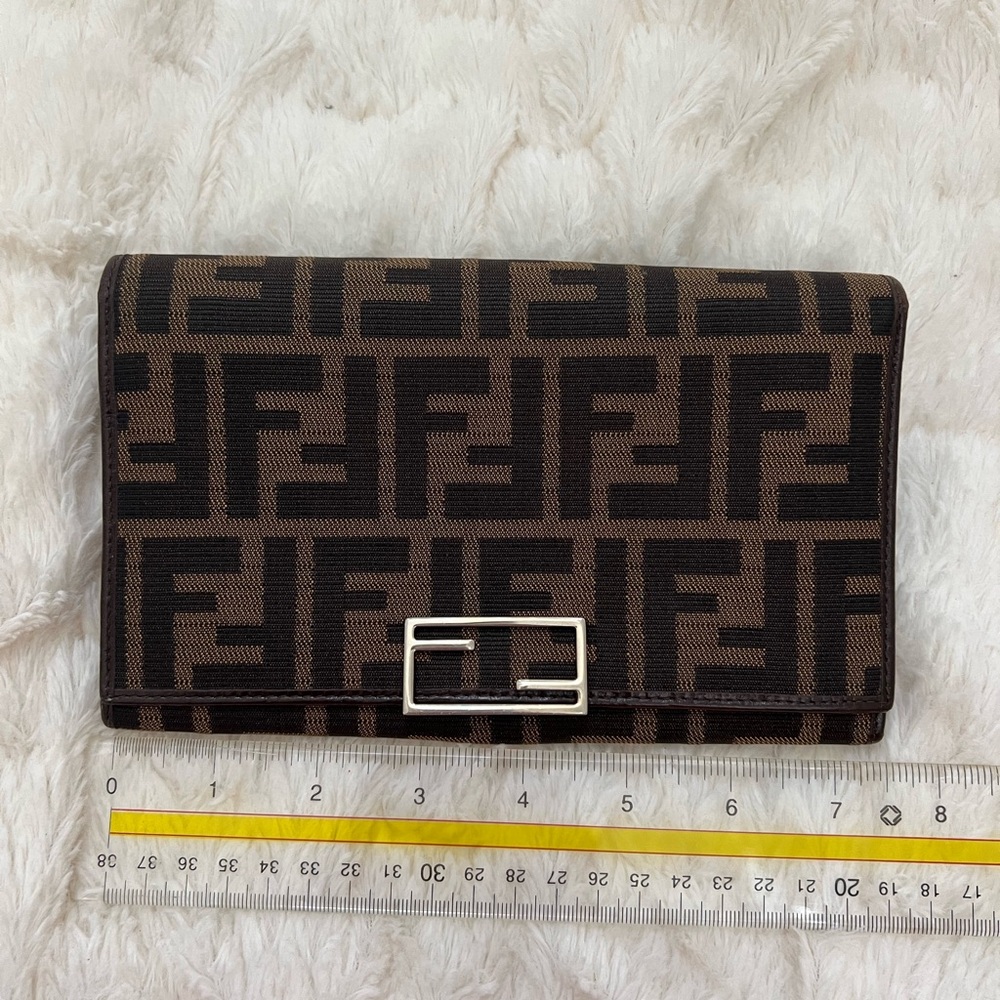 AUTHENTIC Fendi Zucca print Organizer Wallet